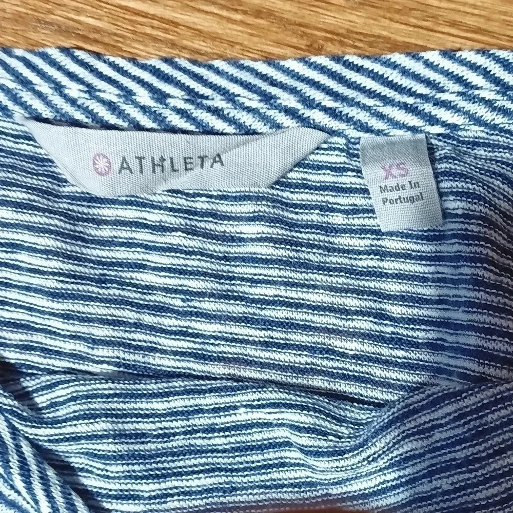 Linen Athleta  3/4 length sleeves striped navy white XS - Picture 7 of 8